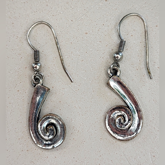 Source Unknown Jewelry - Vintage silver "J" earrings